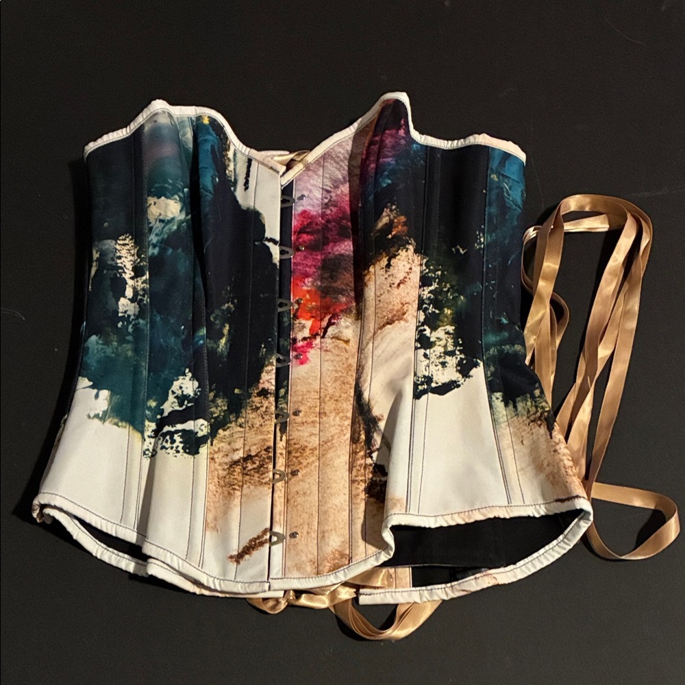 Chic Abstract Corset Top